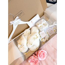 WHITE ELEGANT BRIDE GIFT SET - Menyasszony ajándék box