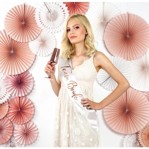 VÁLLSZALAG FEHÉR, ROSE GOLD BETŰKKEL, TEAM BRIDE, 75CM