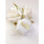 Hexagon bársony gyűrűtartó (többféle)