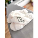 Pihe-puha esküvői / menyasszonyi papucs - névvel