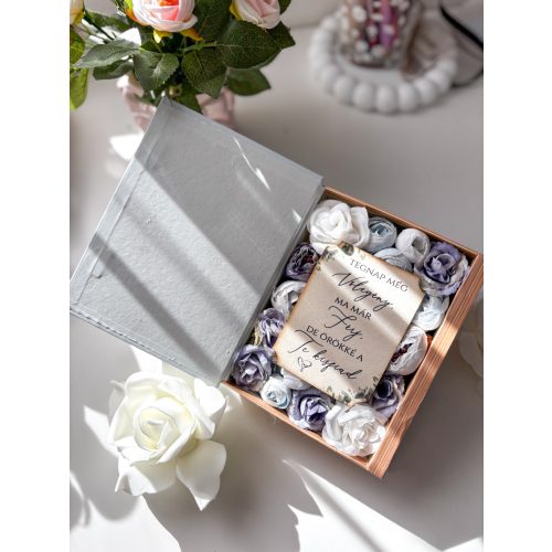 Virágos könyv, idézettel 17x14x4,5cm - SZÜLŐKÖSZÖNTŐ AJÁNDÉK 