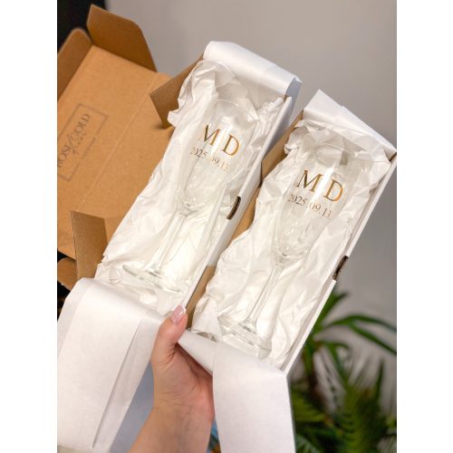 Monogramos esküvői pezsgős pohár 2 db, díszdobozban