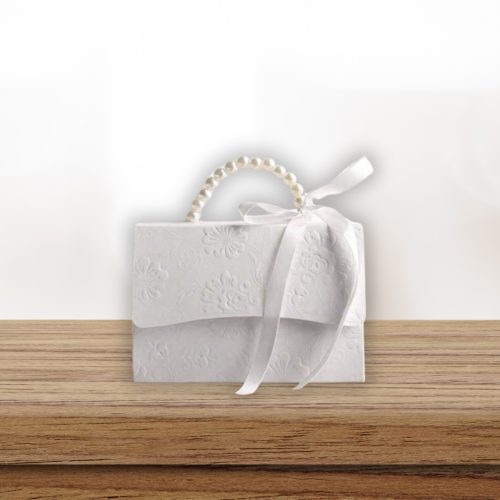 Köszönetajándék - Dombornyomott fehér, gyöngyös papír dísztáska, 9,8x6,1x5,5cm