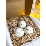 WOOL WHITE - Karácsonyi gömb (névre szóló, egyedi felirattal) 8 CM