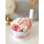 Mini Selyemvirág box, szatén szalaggal díszítve, 15 cm - SZÜLŐKÖSZÖNTŐ AJÁNDÉK