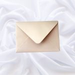 NUDE boríték selyemfényű/gyöngyházfényű A6