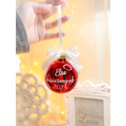 CHRISTMAS RED / KARÁCSONYI PIROS - Karácsonyi gömb (névre szóló, egyedi felirattal) 8 CM