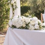 Főasztal vagy ceremónia Selyemvirág dekoráció 50 cm - BÉRLÉSSEL