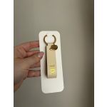 SZÍJ kulcstartó monogramos, egyedi ajándék 