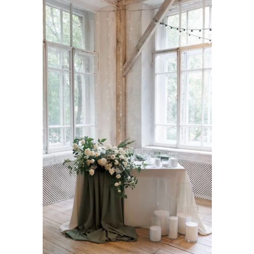 Fehér szatén asztalterítő 228x335 cm - VESZPRÉMI BÉRLÉSSEL