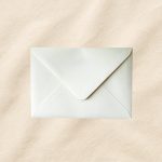 CHINA WHITE MATT BORÍTÉK C/6 114X162MM HÁROMSZÖG ZÁRÓDÁSÚ