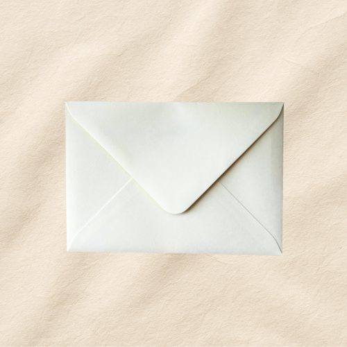CHINA WHITE MATT BORÍTÉK C/6 114X162MM HÁROMSZÖG ZÁRÓDÁSÚ